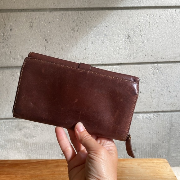 Danier Genuine Leather Wallet - Picture 2 of 6